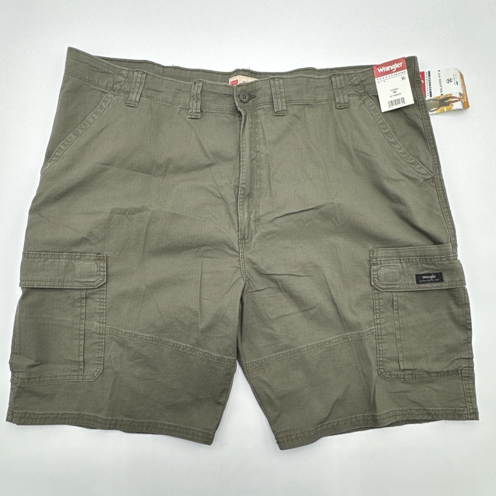 Men's Wrangler Heritage Cargo Shorts Sz 48 Stretch Tech 7 Pocket Relaxed Fit